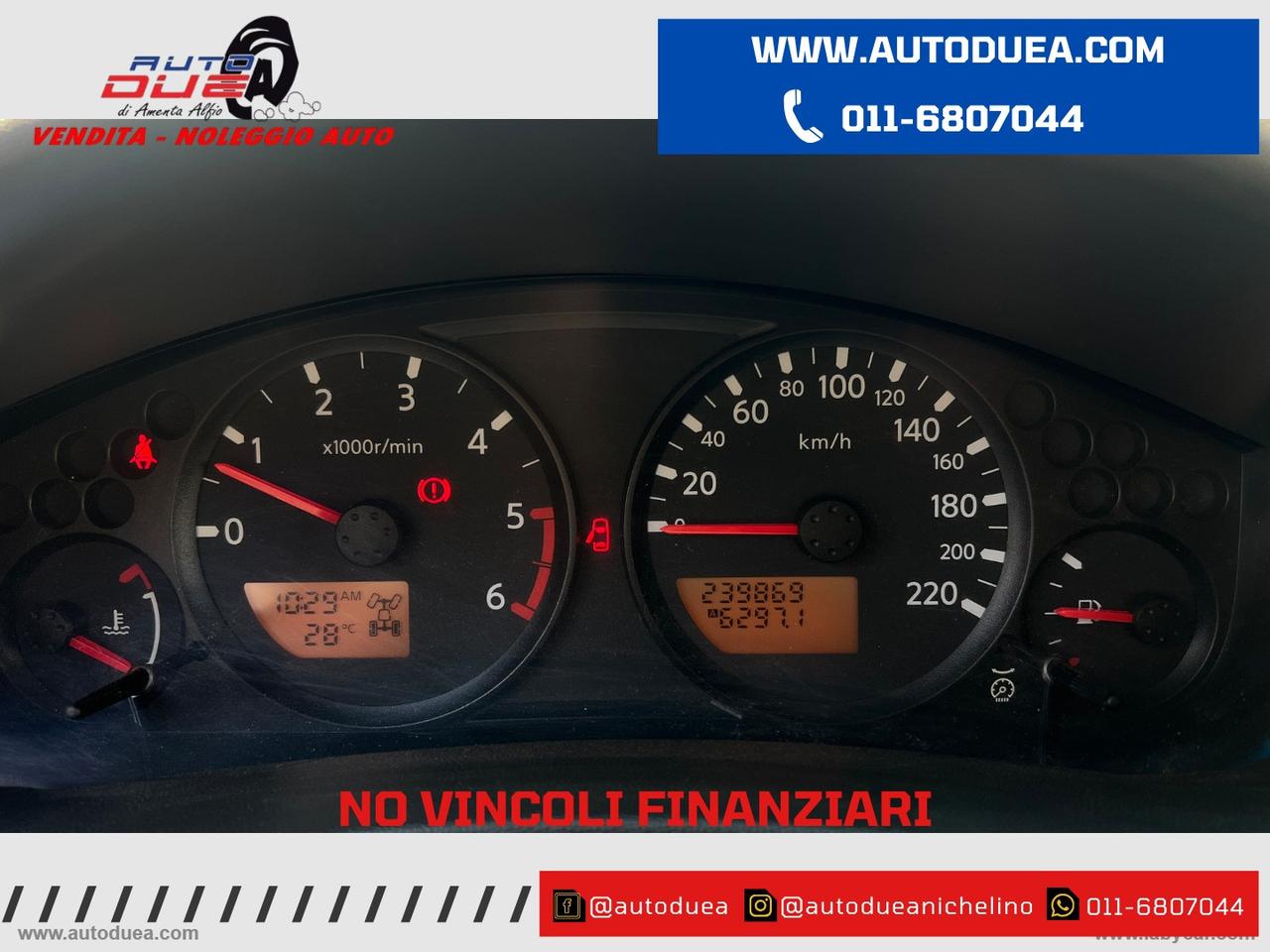 NISSAN Navara 2.5 dCi 4WD Double Cab Sport
