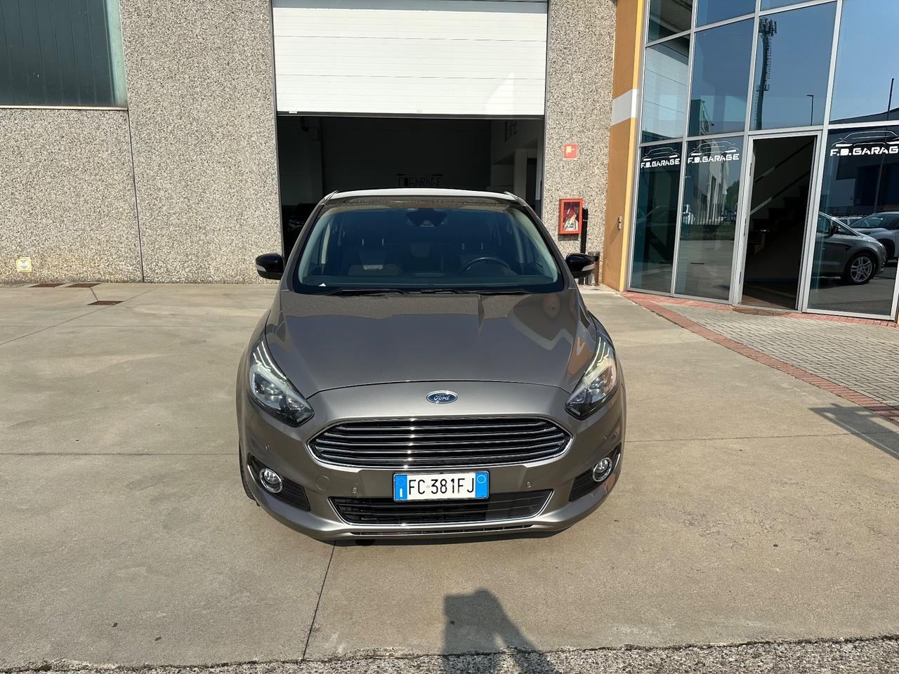 Ford S-Max 2.0 TDCi 180CV Start&Stop Powershift AWD Titanium