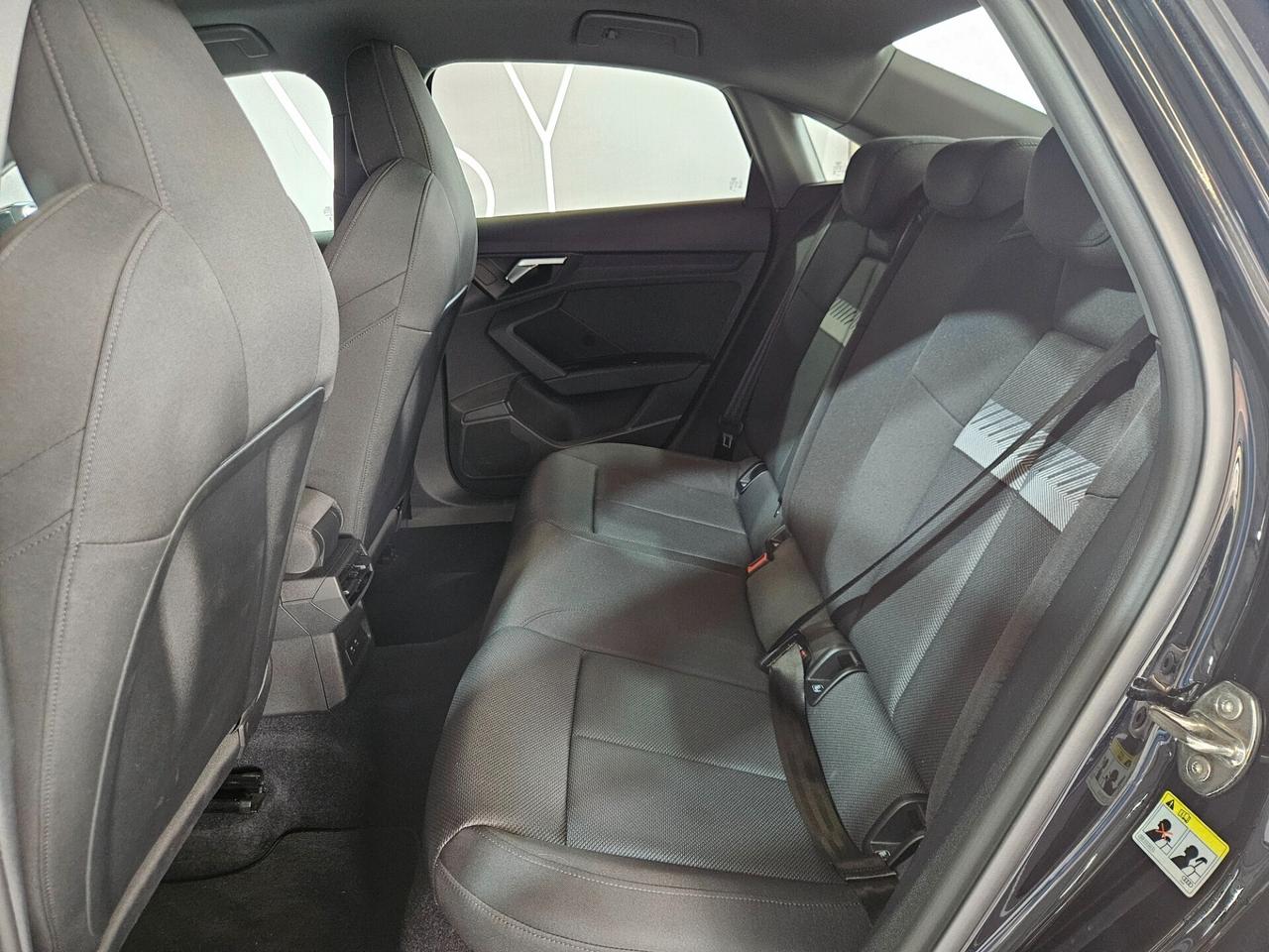 Audi A3 Sedan 30 1.0 tfsi S line edition