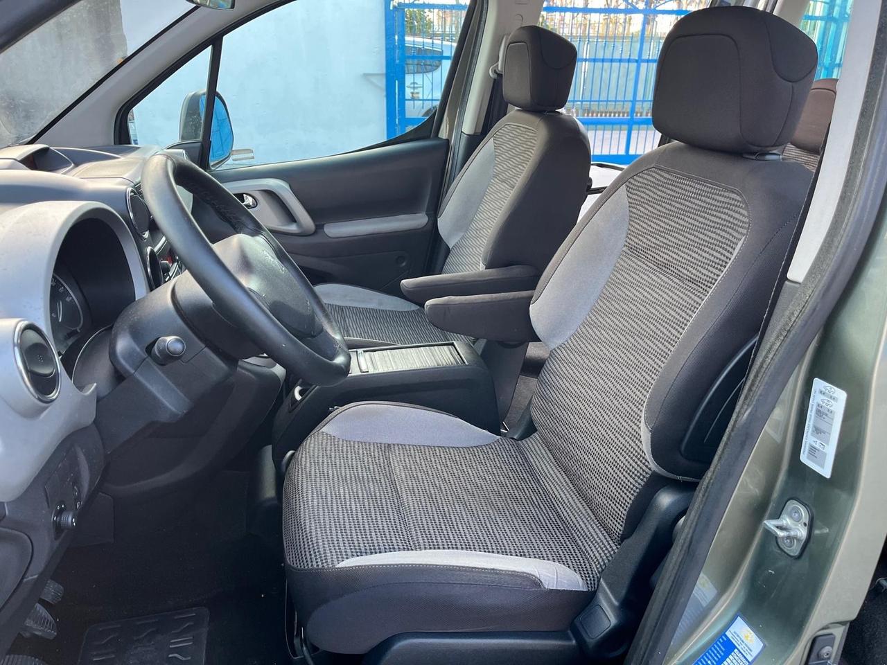 Peugeot partner tepee-5P-1.6 hdi-2012