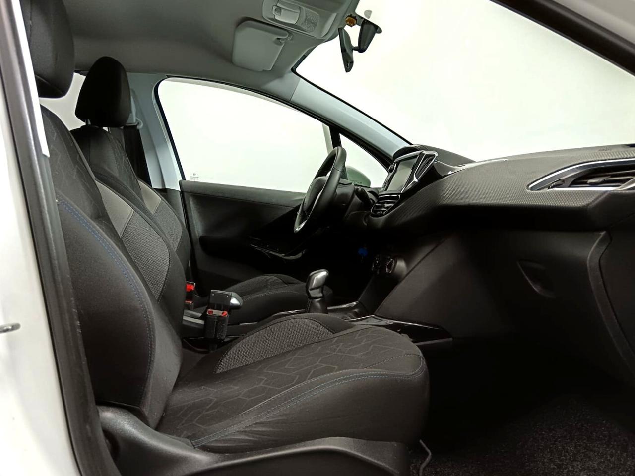 Peugeot 2008 Blue HDi 100 cv Allure