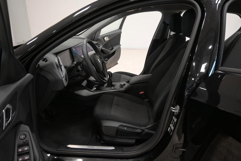 Bmw 116 118d 5p. Business Advantage