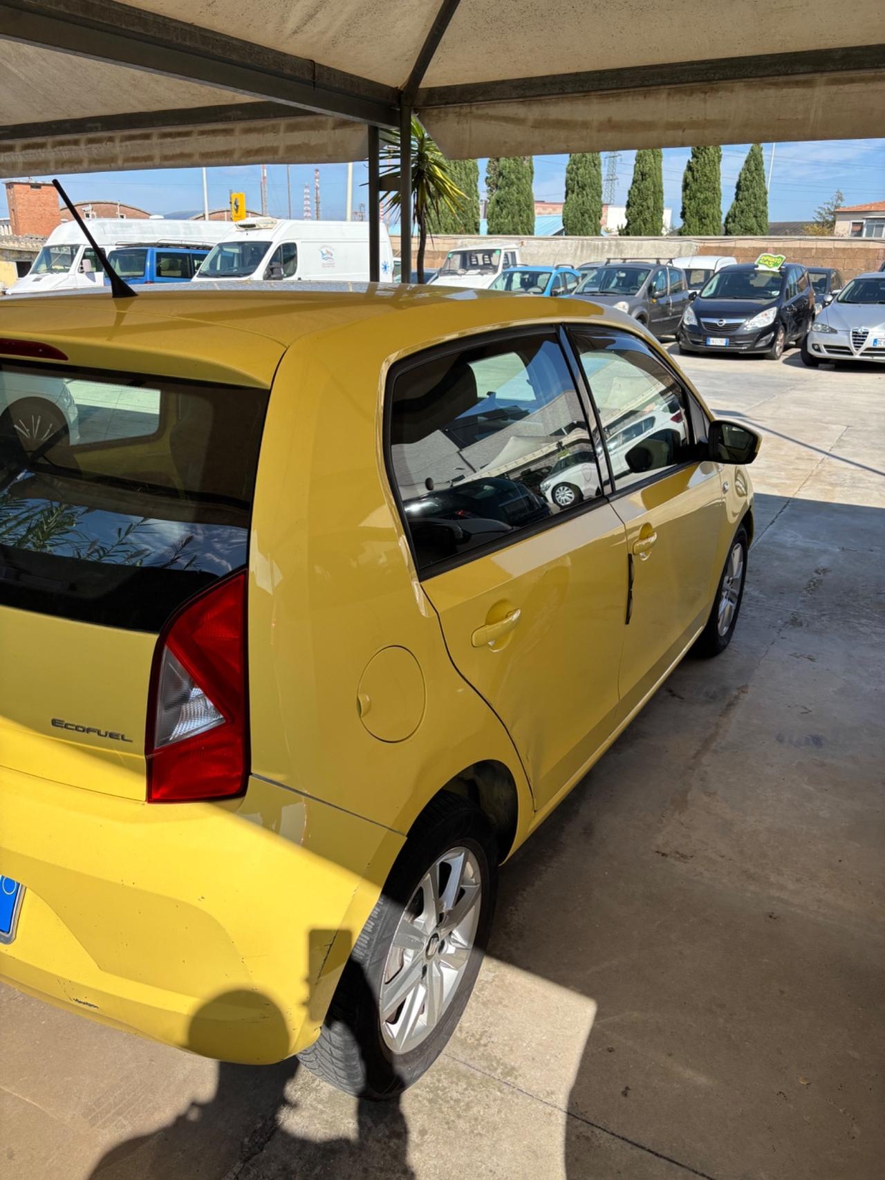 Seat Mii 1.0 68 CV 5 porte Chic Ecofuel neo patentati