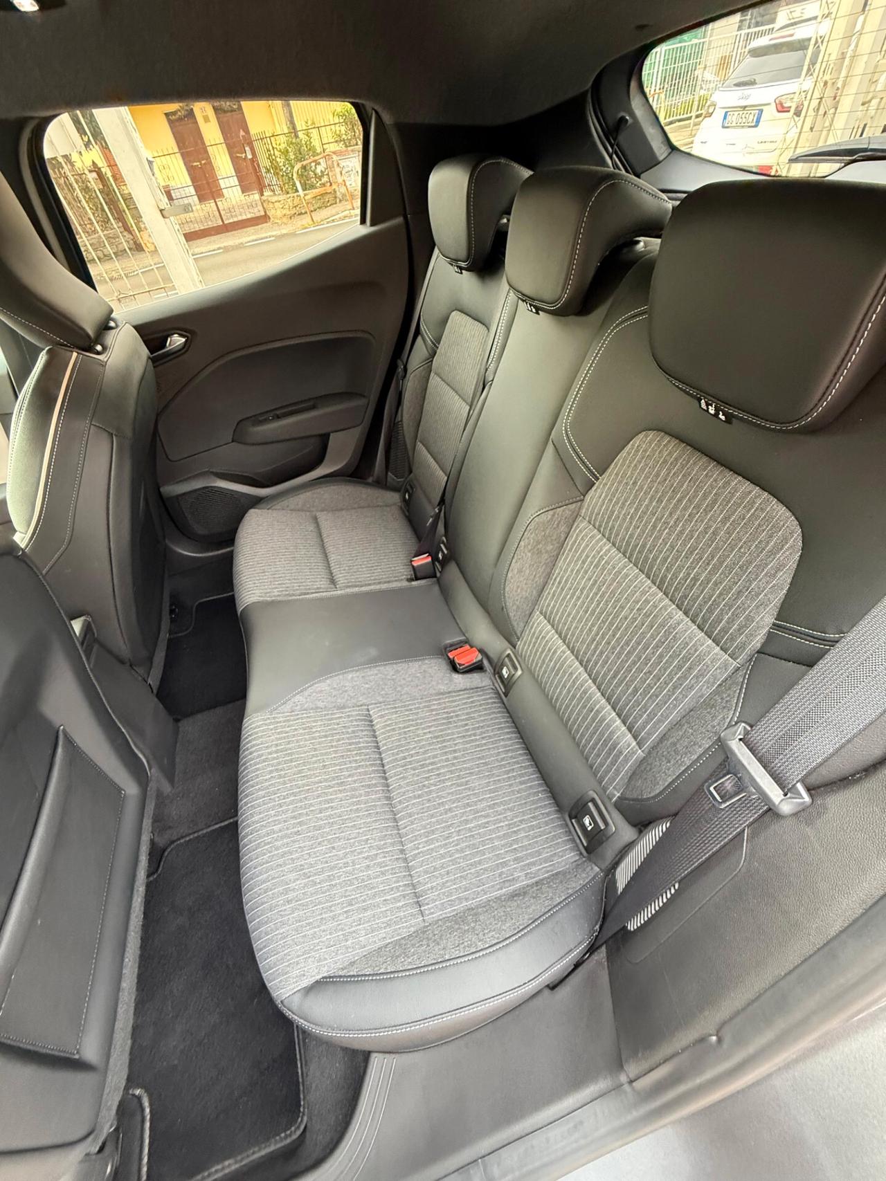 Renault Clio Hybrid ETech 143cv UNICO PROPRIETARIO