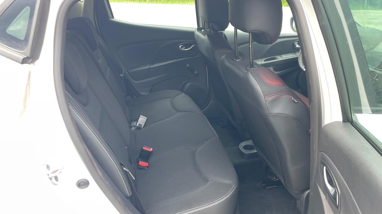 RENAULT CLIO 1.2 BENZINA 5 PORTE 40.000KM - 2015