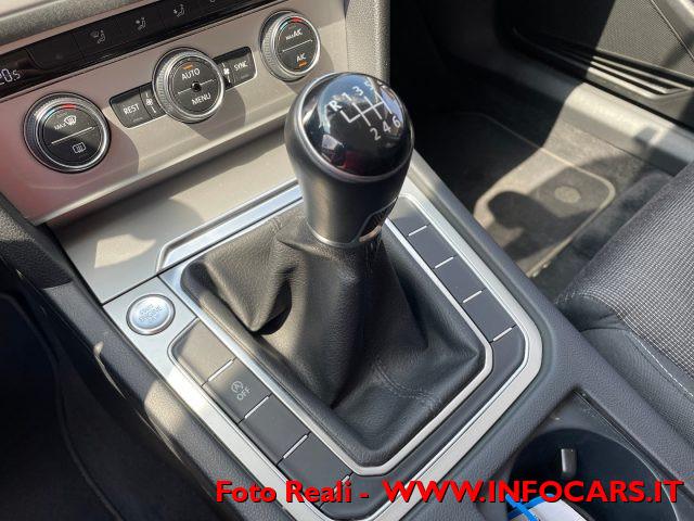 VOLKSWAGEN Passat Variant 2.0 TDI Business BlueMotion Tech. PROMO !!