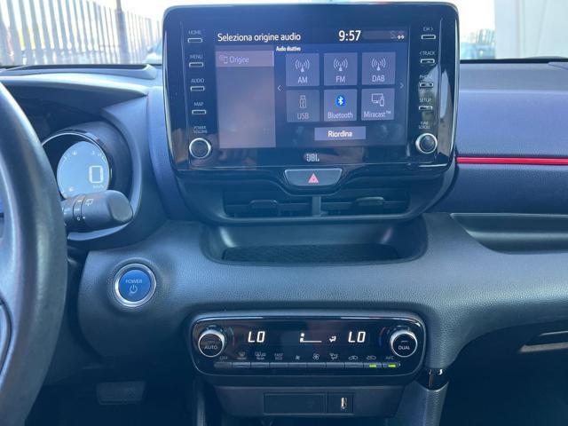 TOYOTA Yaris 1.5 Hybrid 5 porte Premiere