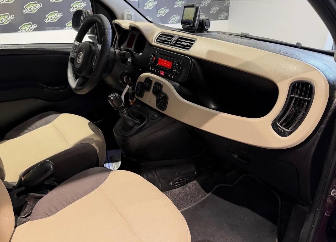Fiat Panda - 2013 1.2 Lounge Navigatore