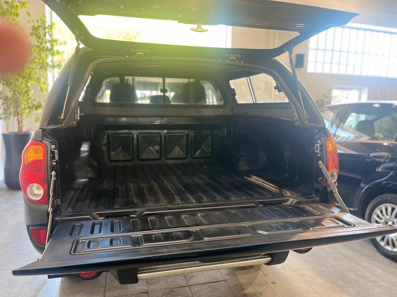 MITSUBISHI L200 2.5 4X4 136CV DOUBLE CAB INTENSE+HARDTOP