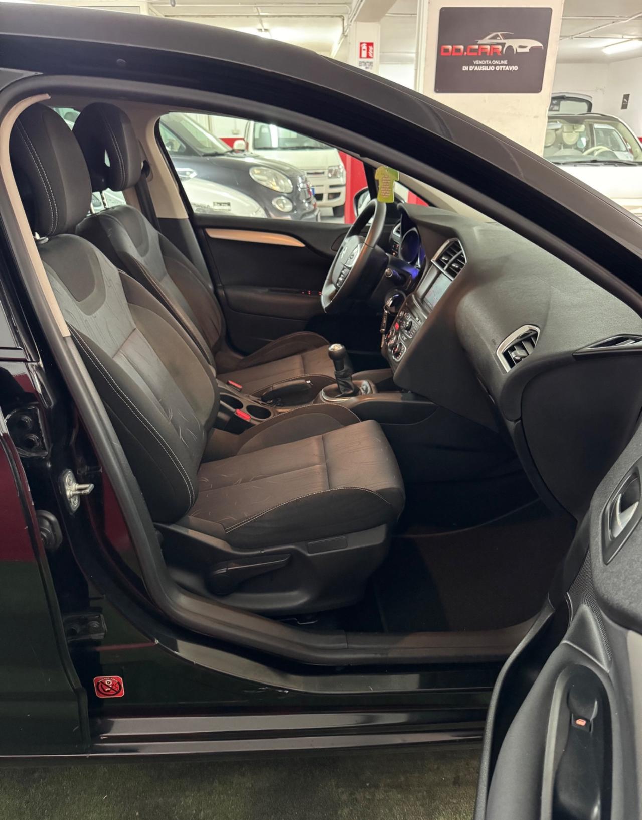 Citroen C4 1.6 HDi 90 Seduction BERLINA