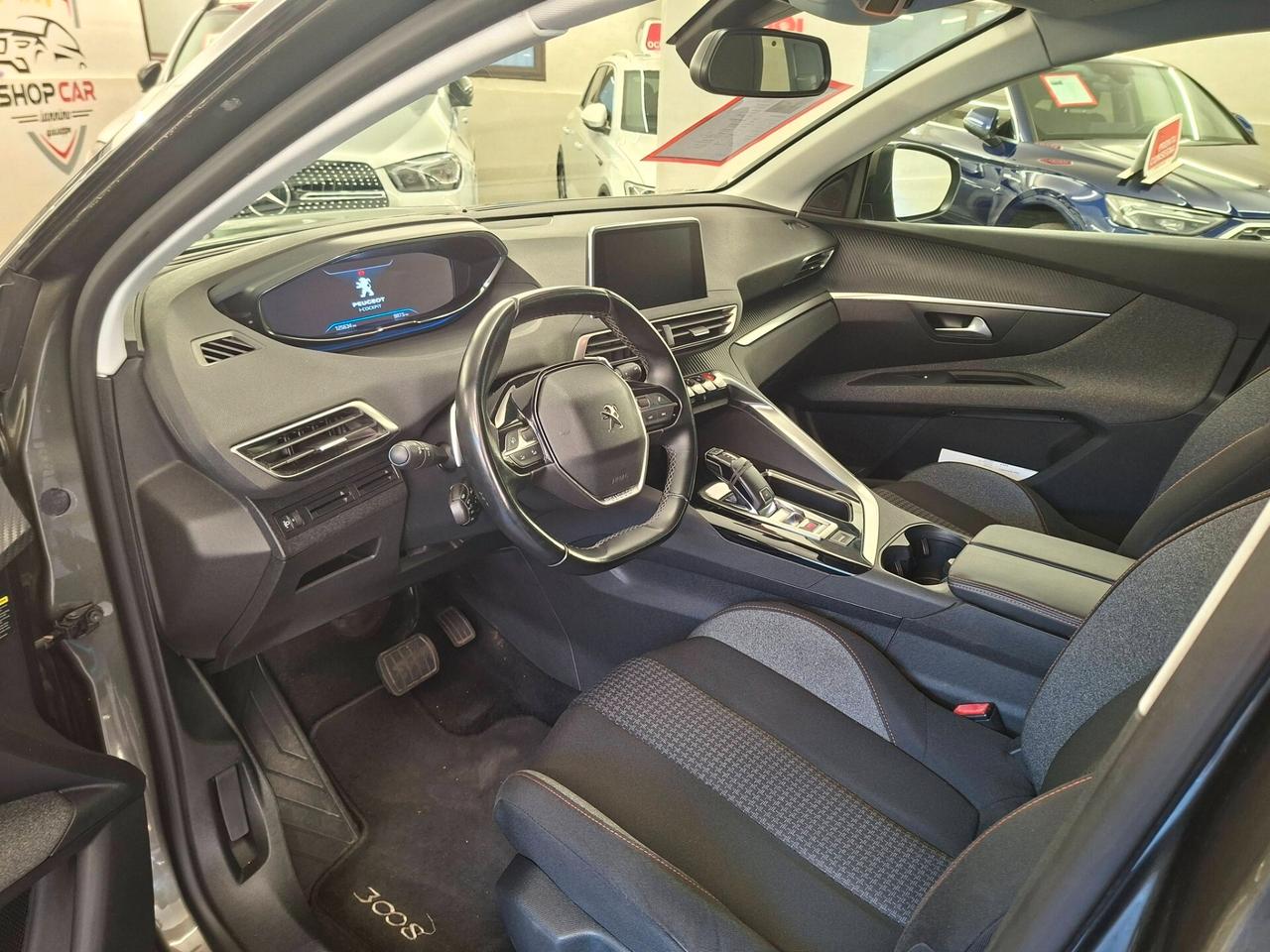 Peugeot 3008 BlueHDi 130 S&S EAT8 Business