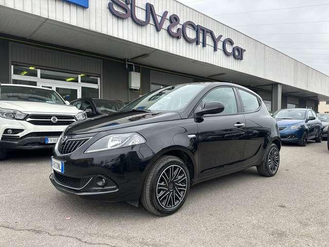 Lancia Ypsilon Ypsilon 1.0 firefly hybrid NEOPATENTATI