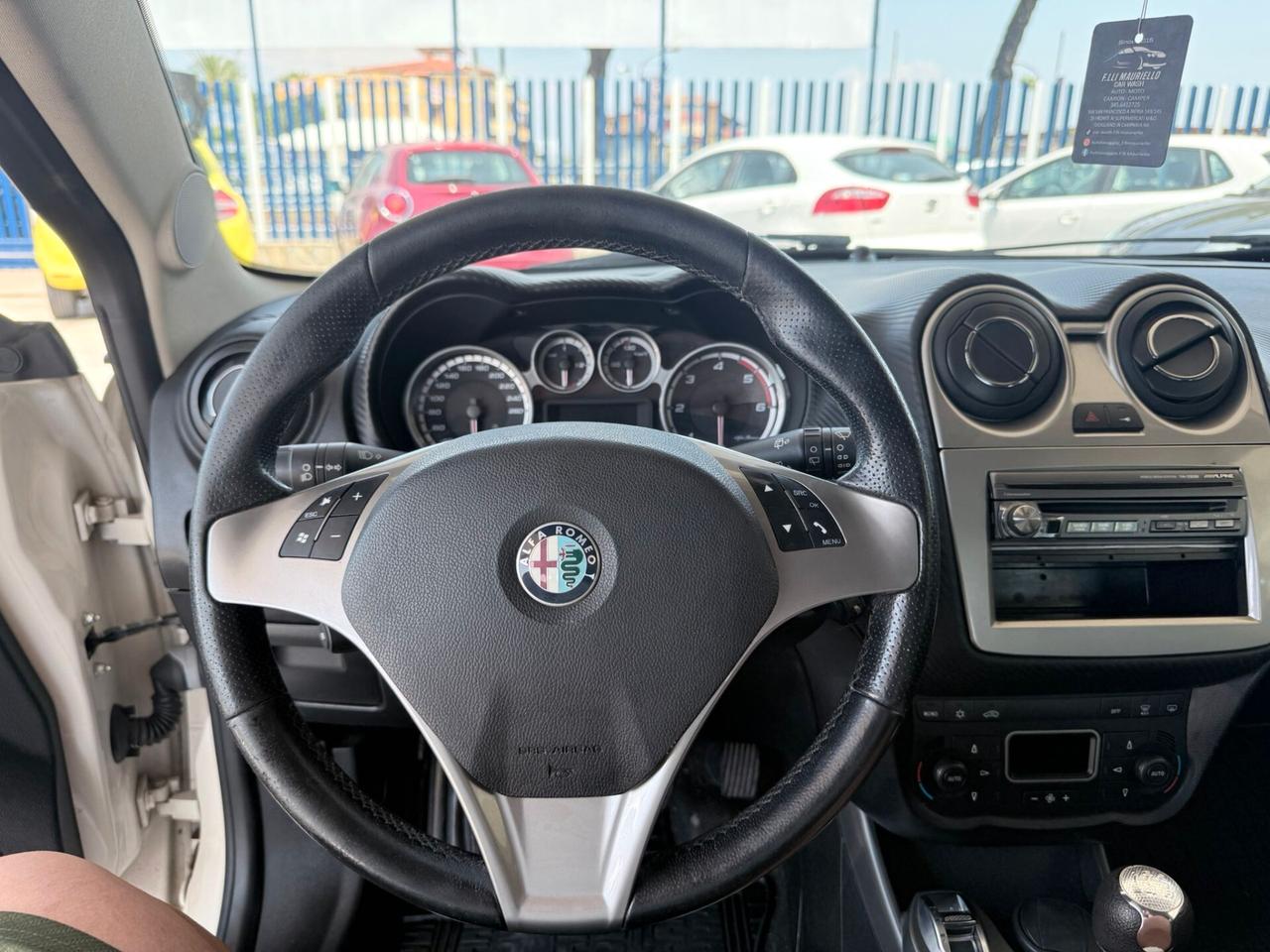 Alfa Romeo MiTo 1.6 JTDm 16V Distinctive Sport Pack