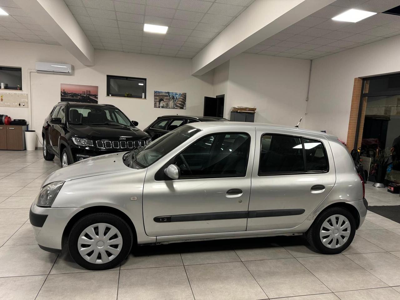 Renault Clio 1.2 BENZINA 5P NEOPATENTATI 2004