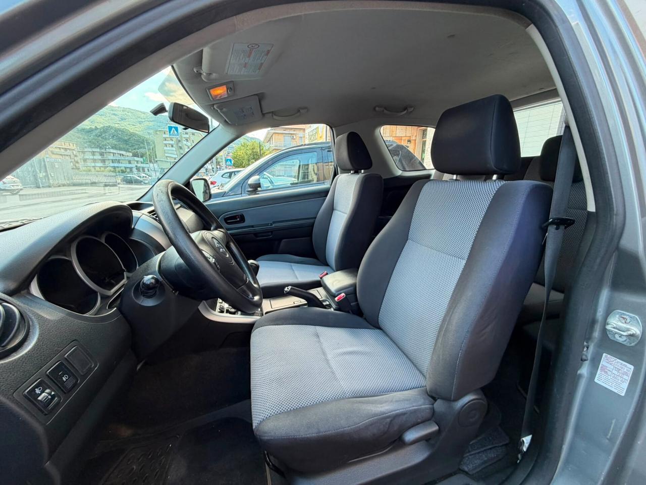 Suzuki Grand Vitara 1.6 16V 3 porte (GPL) Gancio di traino
