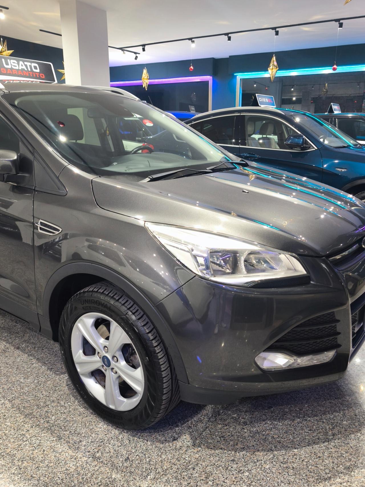 Ford Kuga 2.0 TDCI 120 CV S&S 2WD Titanium