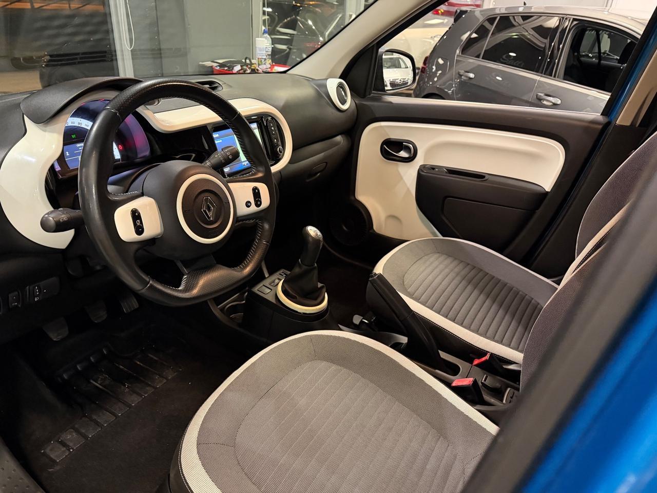 Renault Twingo 1.0 benzina Neopatentati