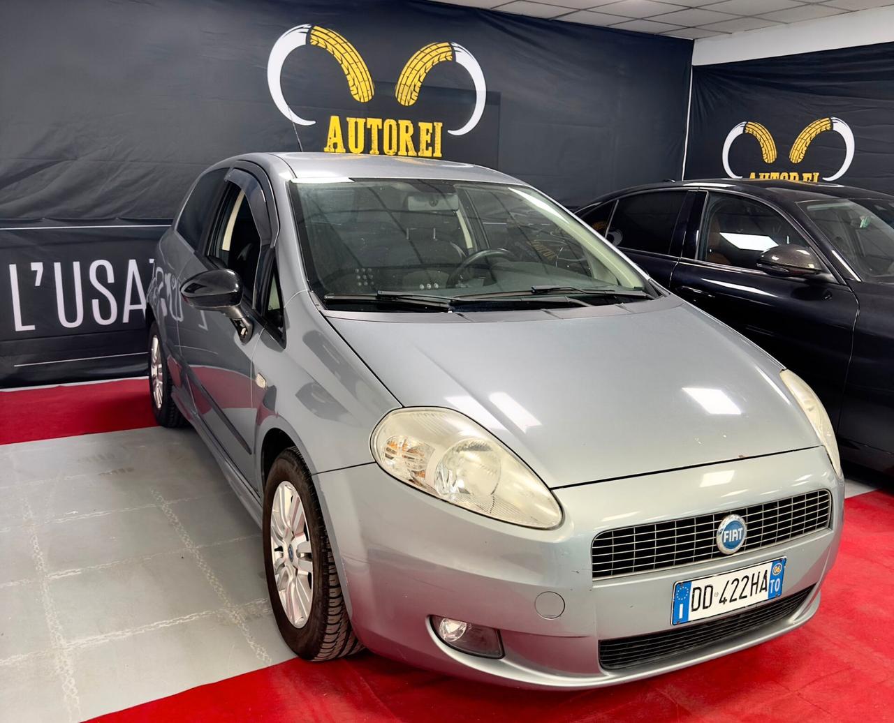 Fiat Grande Punto 1.4 benzina 16V 3 porte Sport
