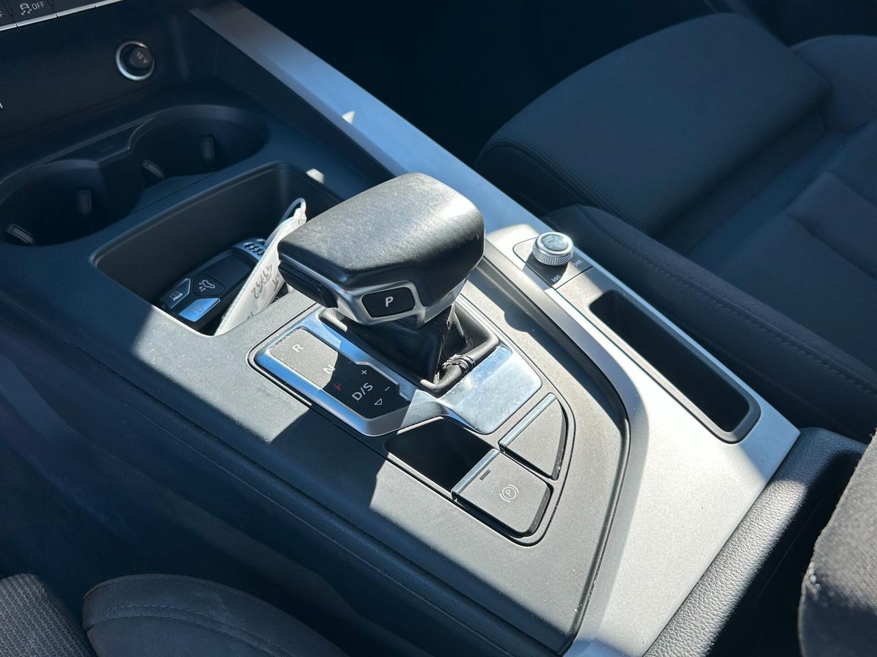 Audi A4 Avant S-LINE 40 TDI S tronic edition