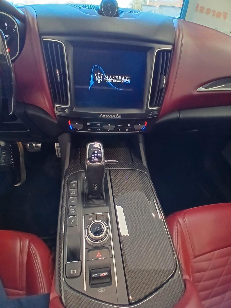 Maserati Levante V8 580 CV AWD Trofeo