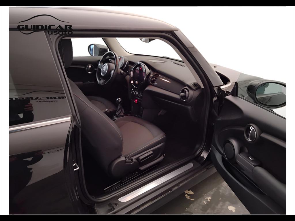 MINI Mini IV F56 2021 3p - Mini 3p 1.5 One Classic 75cv