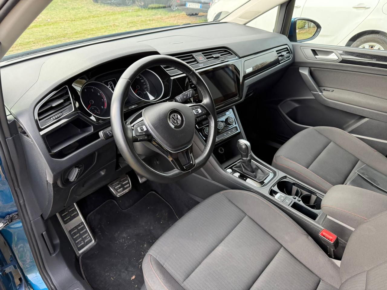 Volkswagen Touran 1.4 TSI ACT DSG Business Technology