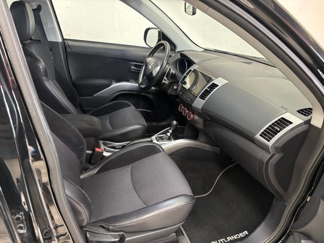 MITSUBISHI Outlander 2.2 DI-D 4X4