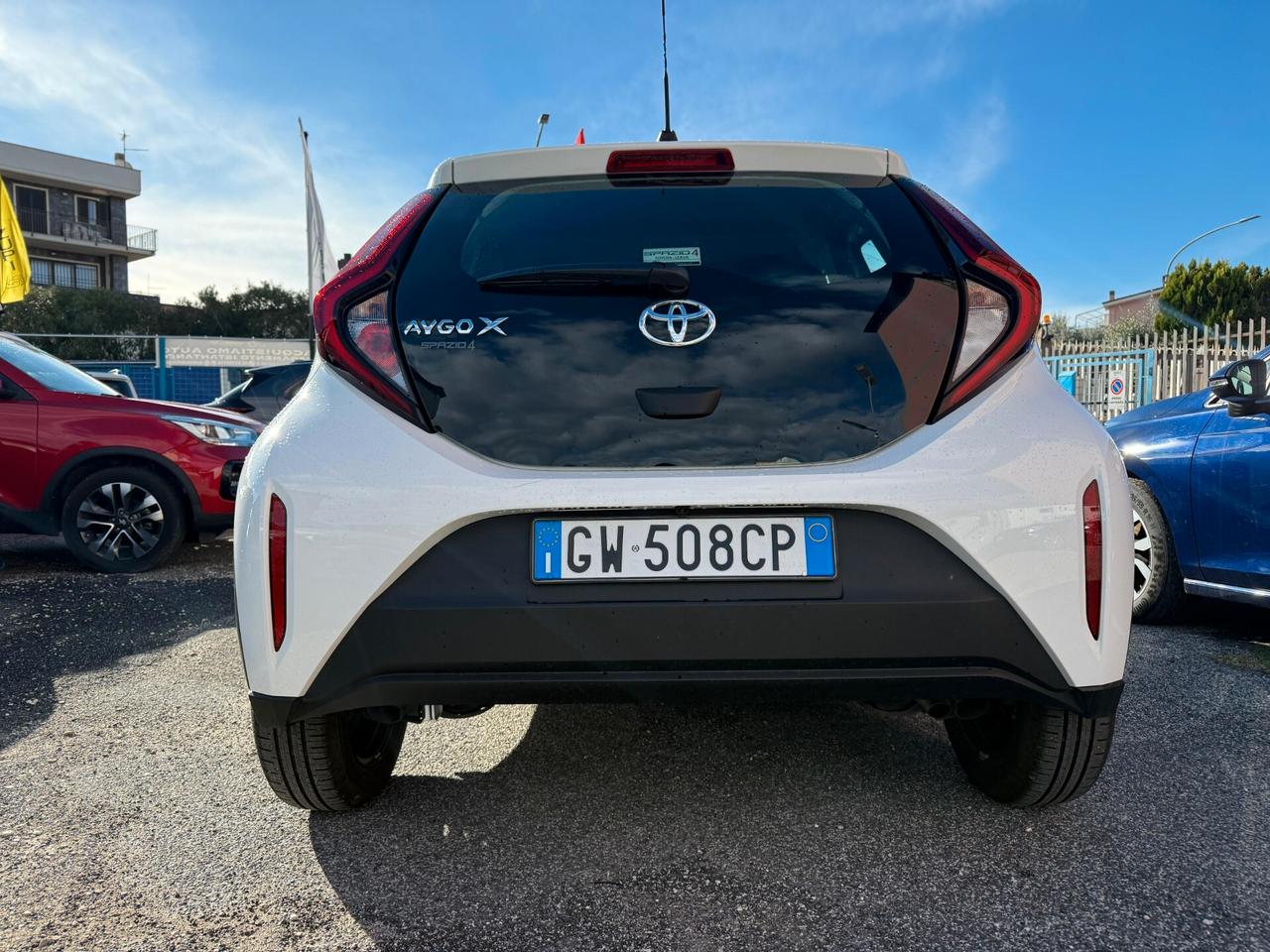 Toyota Aygo X 1.0 AUTOM. *SOLO 7.000KM*