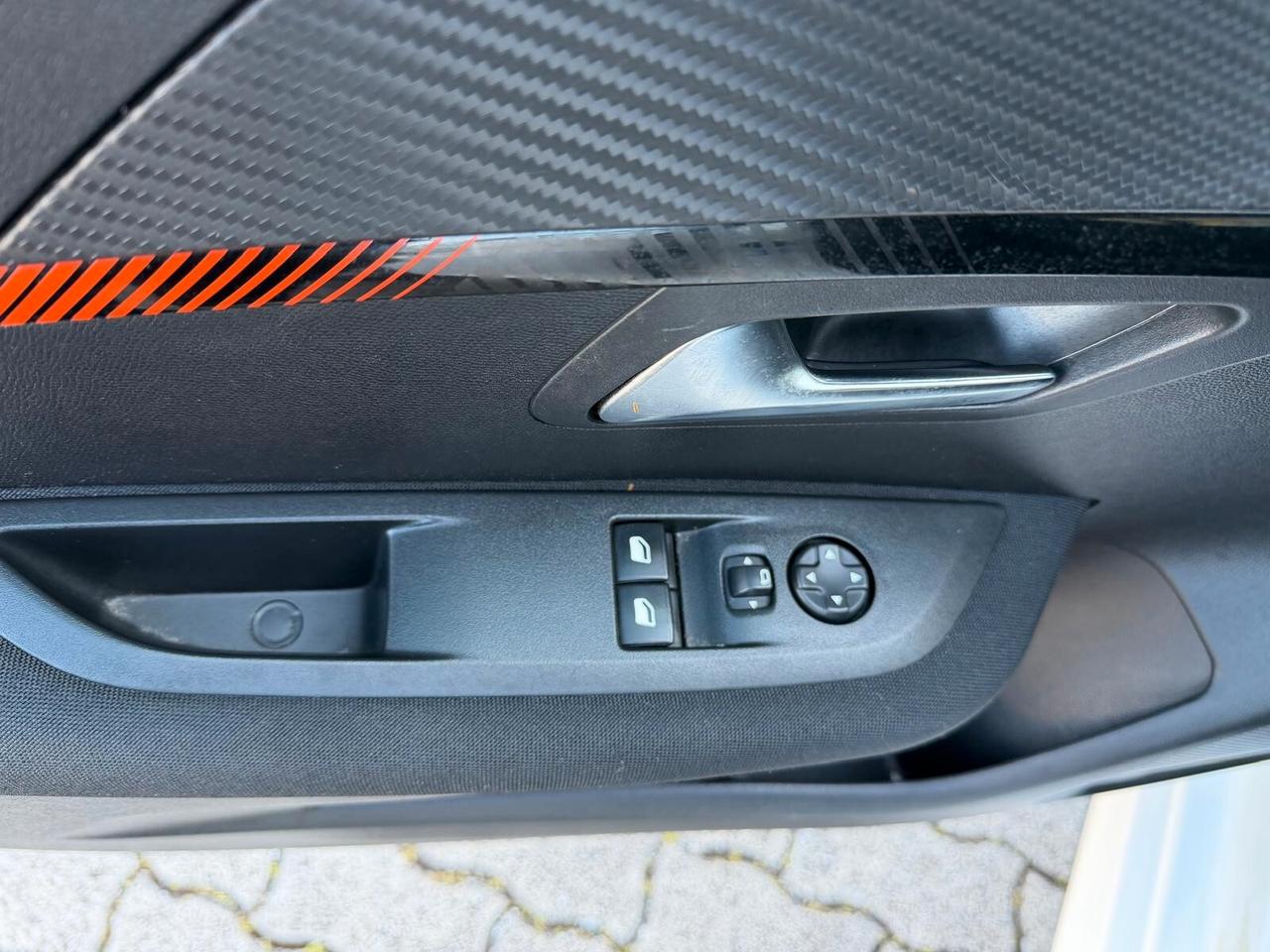 Peugeot 208 PureTech 75 Stop&Start 5 porte Like