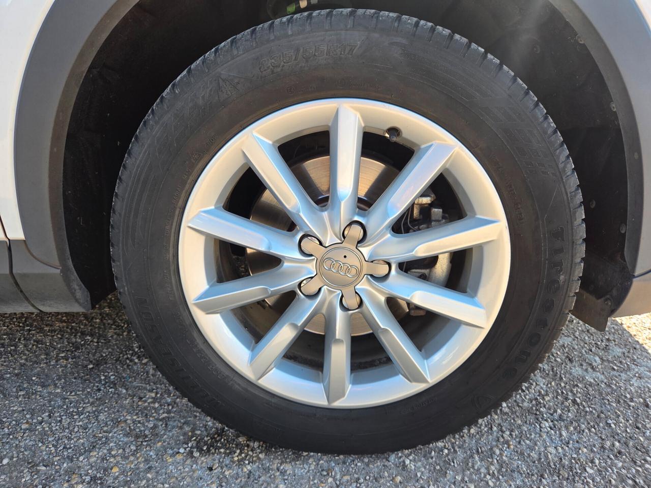 Audi Q3 2.0 TDI 120 CV Business