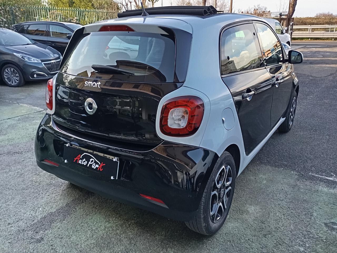 Smart ForFour Cabrio 1.0 70CV Prime Aut.