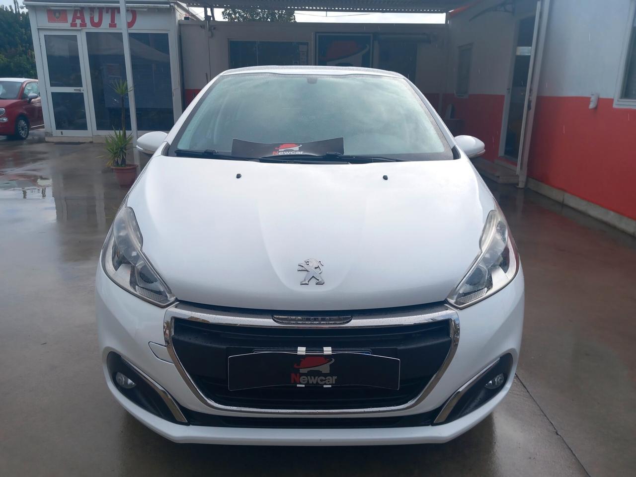 Peugeot 208 PureTech 82 5 porte Active km 96000 garanzia