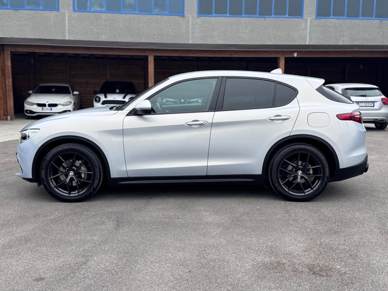 Alfa Romeo Stelvio 2.2 Turbodiesel 190 CV AT8 Q4 Super