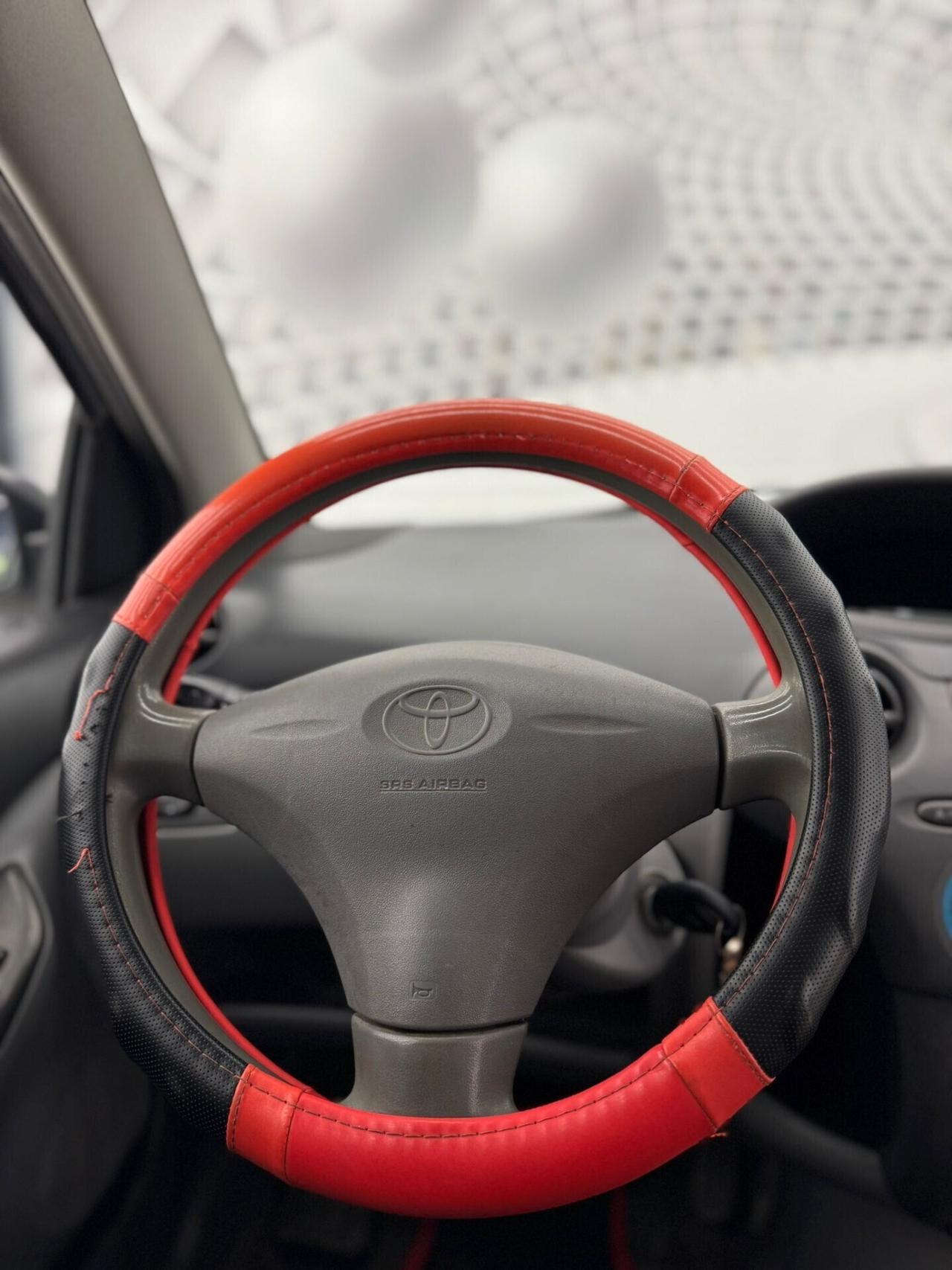 Toyota Yaris 1.0i 16V -KM CERTIFICATI-PERMUTE