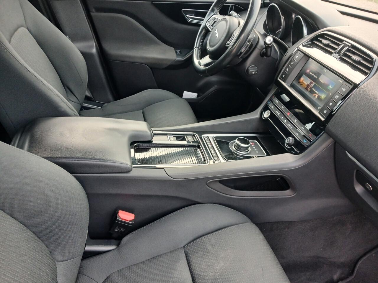 Jaguar F-Pace 2.0 D 240 CV AWD aut. Pure