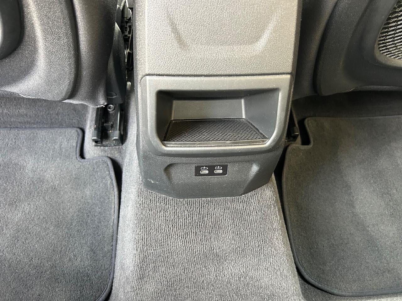 BMW 116d 5 porte Business Advantage 2020