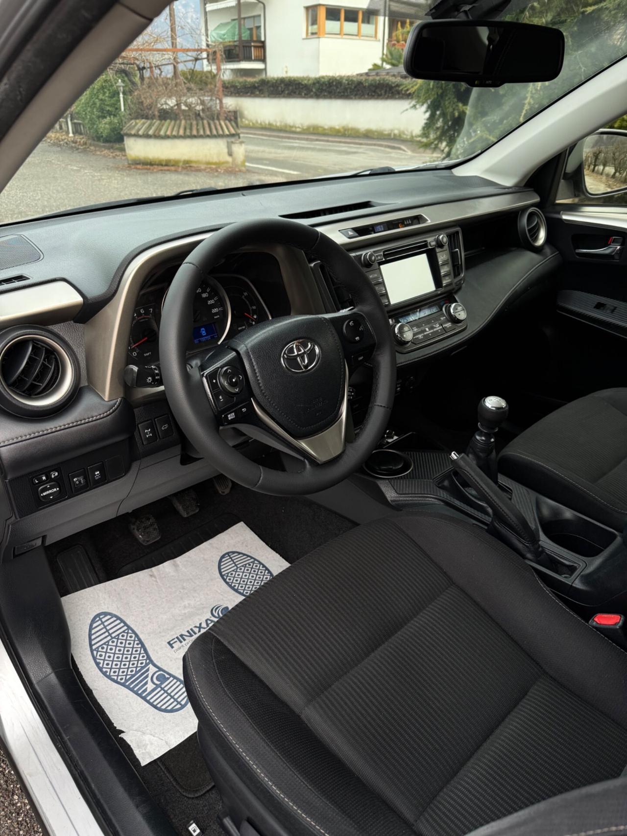 Toyota RAV 4 RAV4 2.0 D-4D 4WD Lounge White Ed.