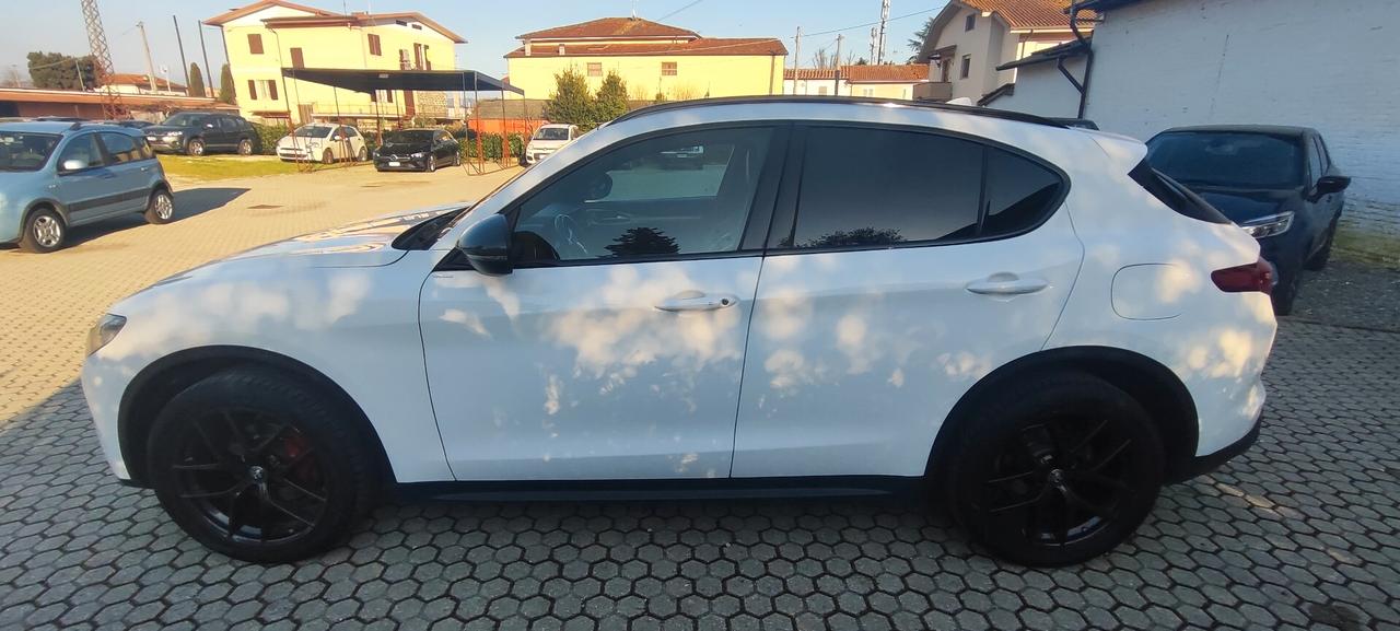 Alfa Romeo Stelvio 2.2 Turbodiesel 210 CV AT8 Q4 B-Tech