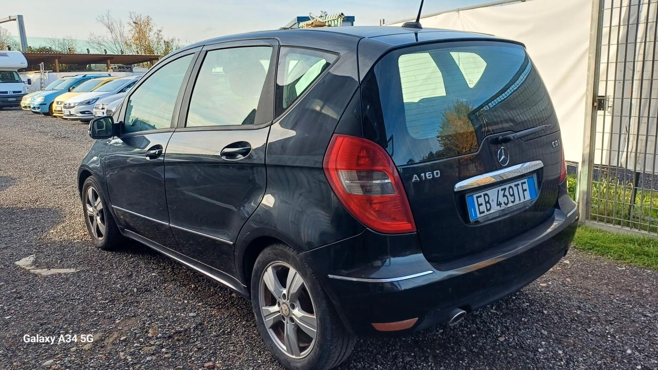 Mercedes-benz A 160 CDI BlueEFFICIENCY Avantgarde