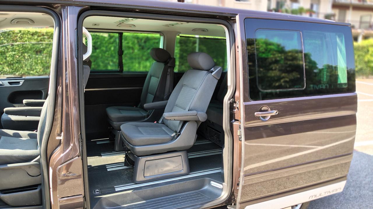 Volkswagen Multivan T5 2.5 TDI 4motion Gancio