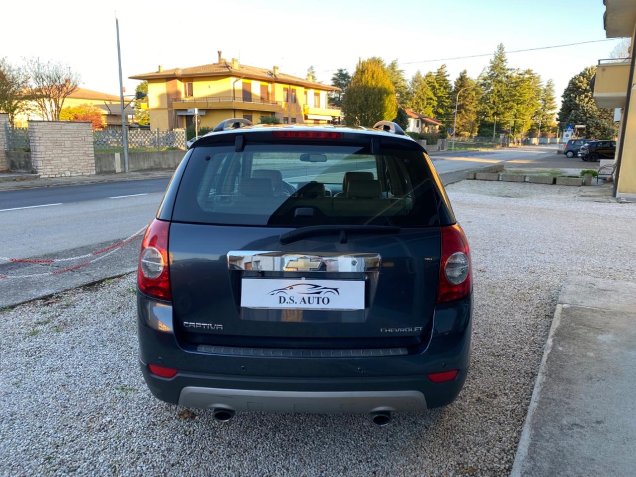 Chevrolet Captiva 2.0 7 POSTI 4x4 automatica