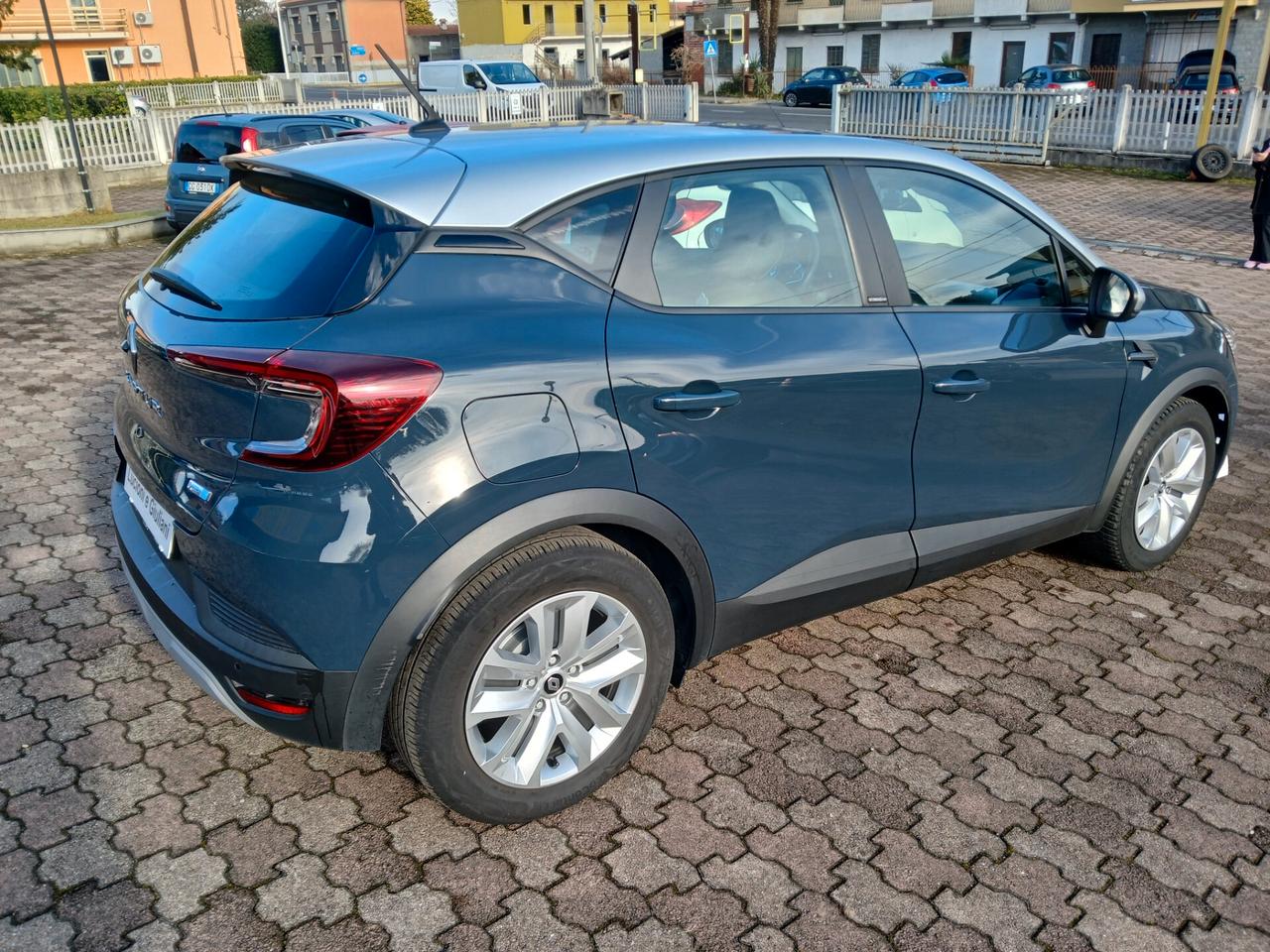 Renault Captur Hybrid E-Tech Zen