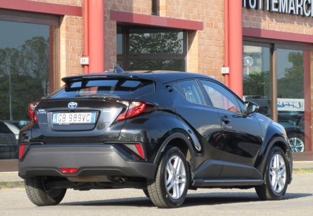 TOYOTA C-HR 1.8 Hybrid E-CVT Active