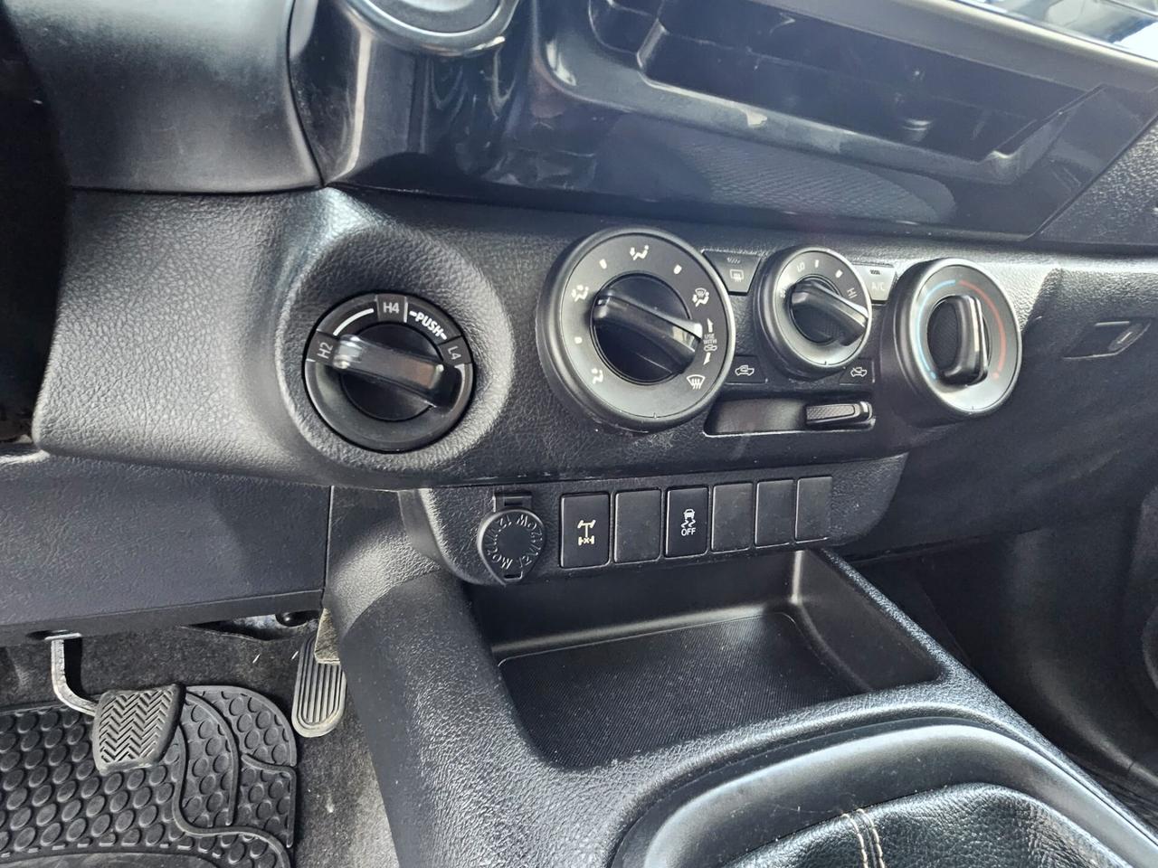 Toyota Hilux 2.4 D-4D 4WD 4 porte Double Cab N1