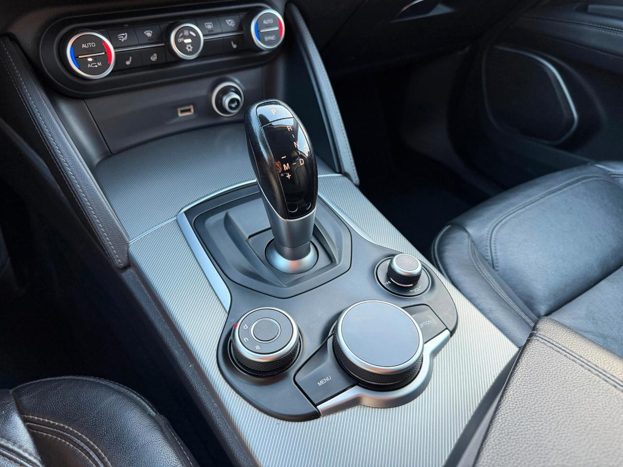 Alfa Romeo Stelvio 2.2 Turbodiesel 180 CV AT8 Q4 Executive