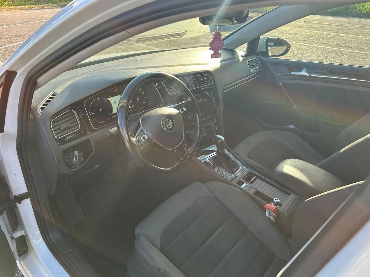 Volkswagen Golf 1.6 TDI BlueMotion Highline #50827