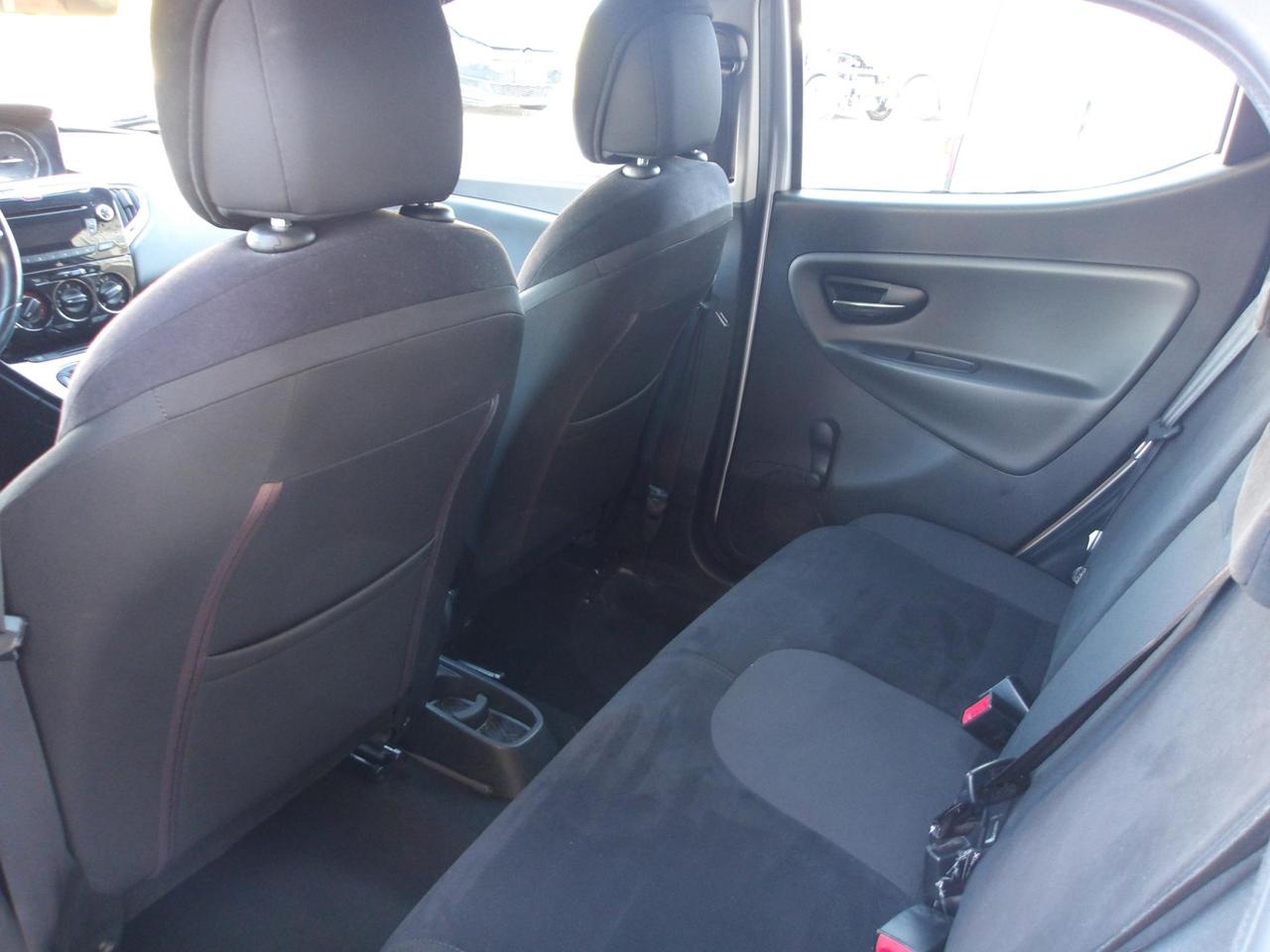 Lancia Ypsilon 5 Porte Ypsilon 1.3 mjt Silver s&s 95cv