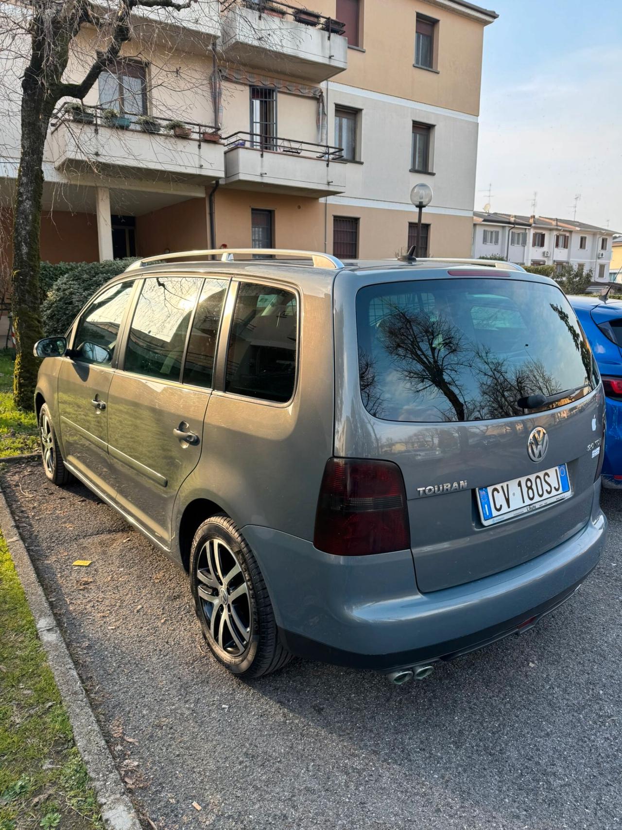 Volkswagen Touran 2.0 16V TDI DSG Trendline