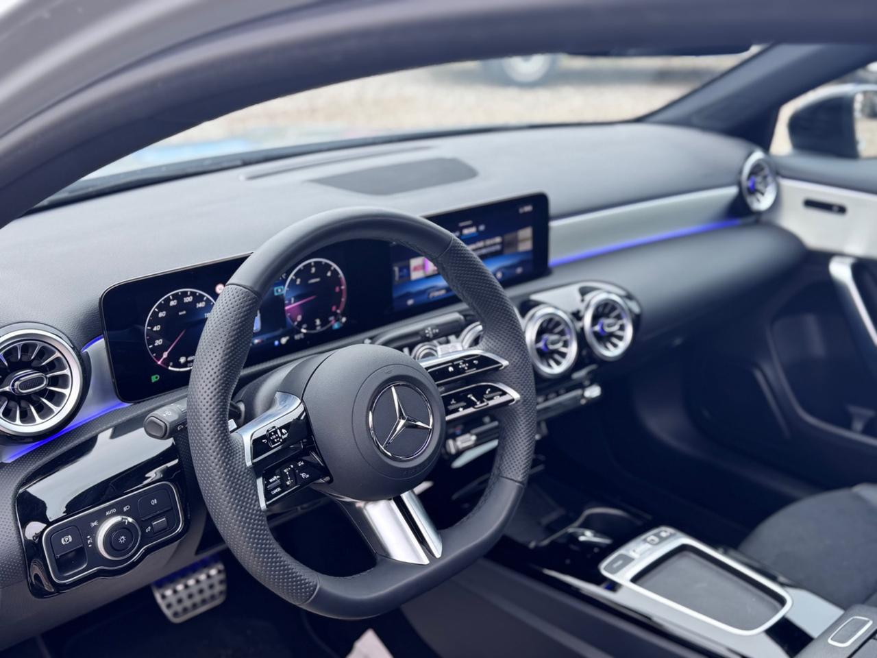 Mercedes-benz A 180 d Automatic Edition AMG Alpine Grey