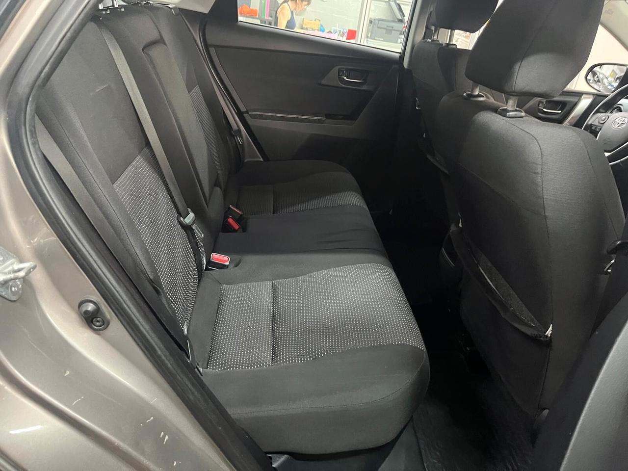 Toyota Auris Touring Sports 1.8 Hybrid Lounge